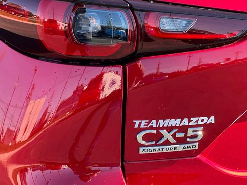 New 2025 MAZDA CX-5 Signature image 21