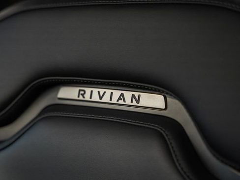 Used 2022 Rivian R1T Adventure image 22