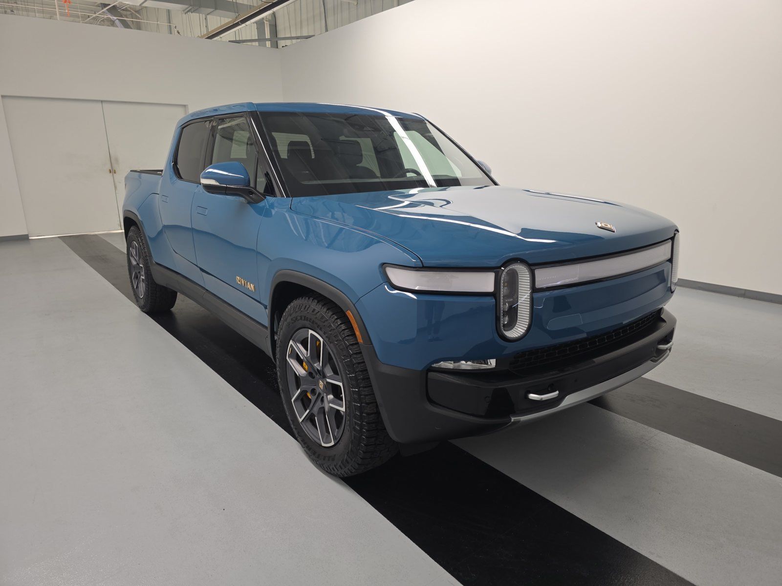Used 2022 Rivian R1T Launch Edition AWD/4WD image 7