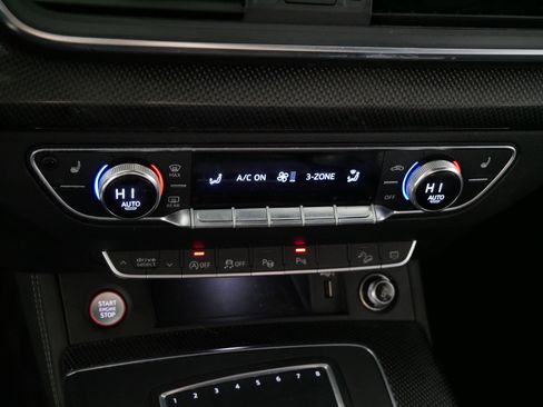 Used 2020 Audi SQ5 Prestige image 23