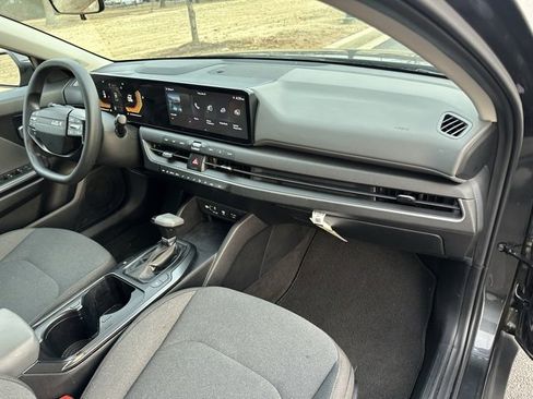 Certified 2025 Kia K4 LXS image 25