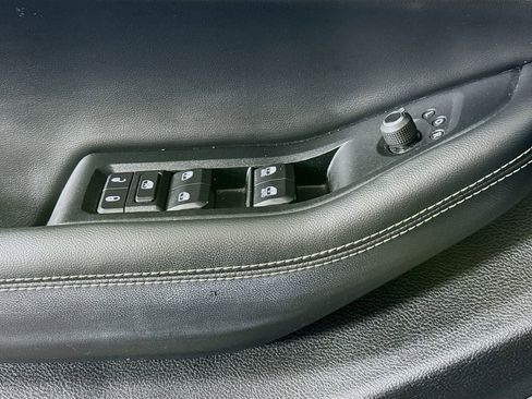 Used 2023 Jeep Grand Cherokee Altitude image 23