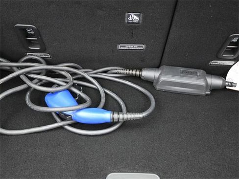 Used 2024 MAZDA CX-90 Plug-In Hybrid w/ Preferred image 17