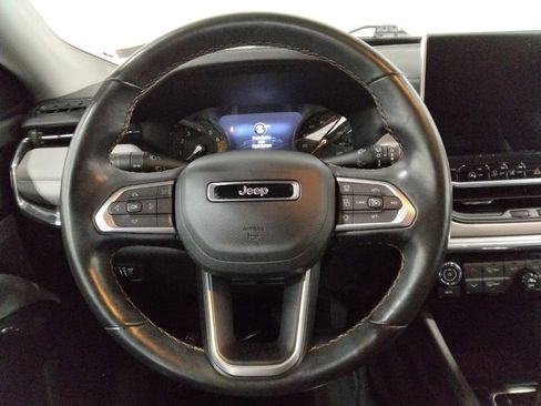 Used 2022 Jeep Compass Limited image 12