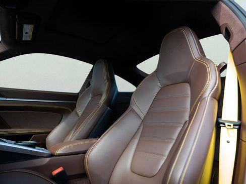 Used 2022 Porsche 911 Turbo S AWD/4WD image 32