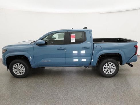 New 2026 Toyota Tacoma SR5 AWD/4WD image 18