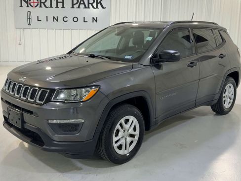 Used 2018 Jeep Compass Sport image 5