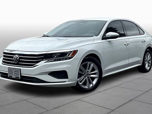 Used 2020 Volkswagen Passat 2.0T S image 1