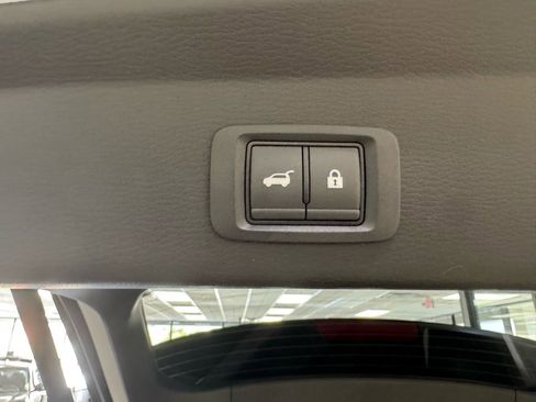 New 2025 Mitsubishi Outlander SEL image 17