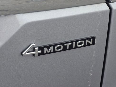 Used 2025 Volkswagen Atlas SEL Premium R-Line AWD/4WD image 21