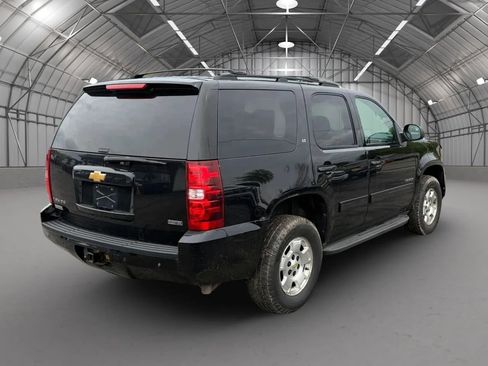 Used 2012 Chevrolet Tahoe LT w/ Luxury Package AWD/4WD image 7