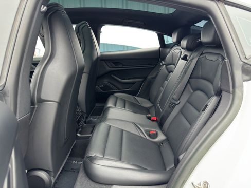 Used 2023 Porsche Taycan image 38