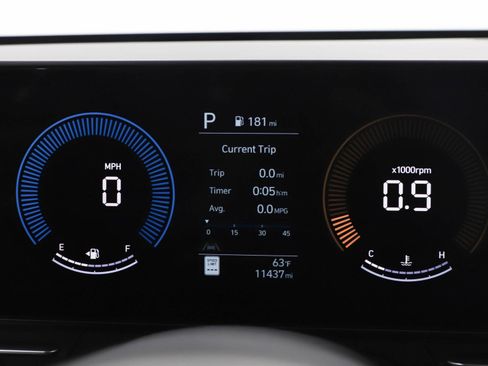 Used 2025 Hyundai Kona SEL image 25