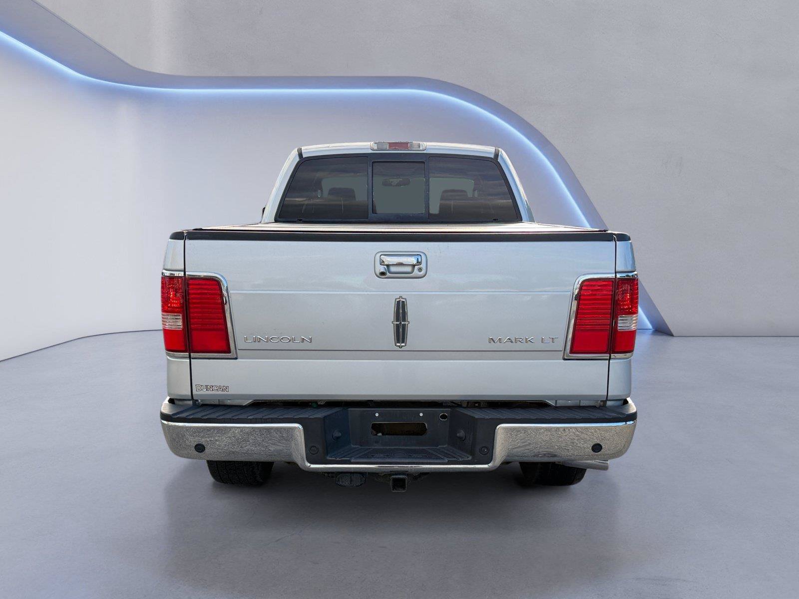 Used 2008 Lincoln Mark LT 4x4 image 4