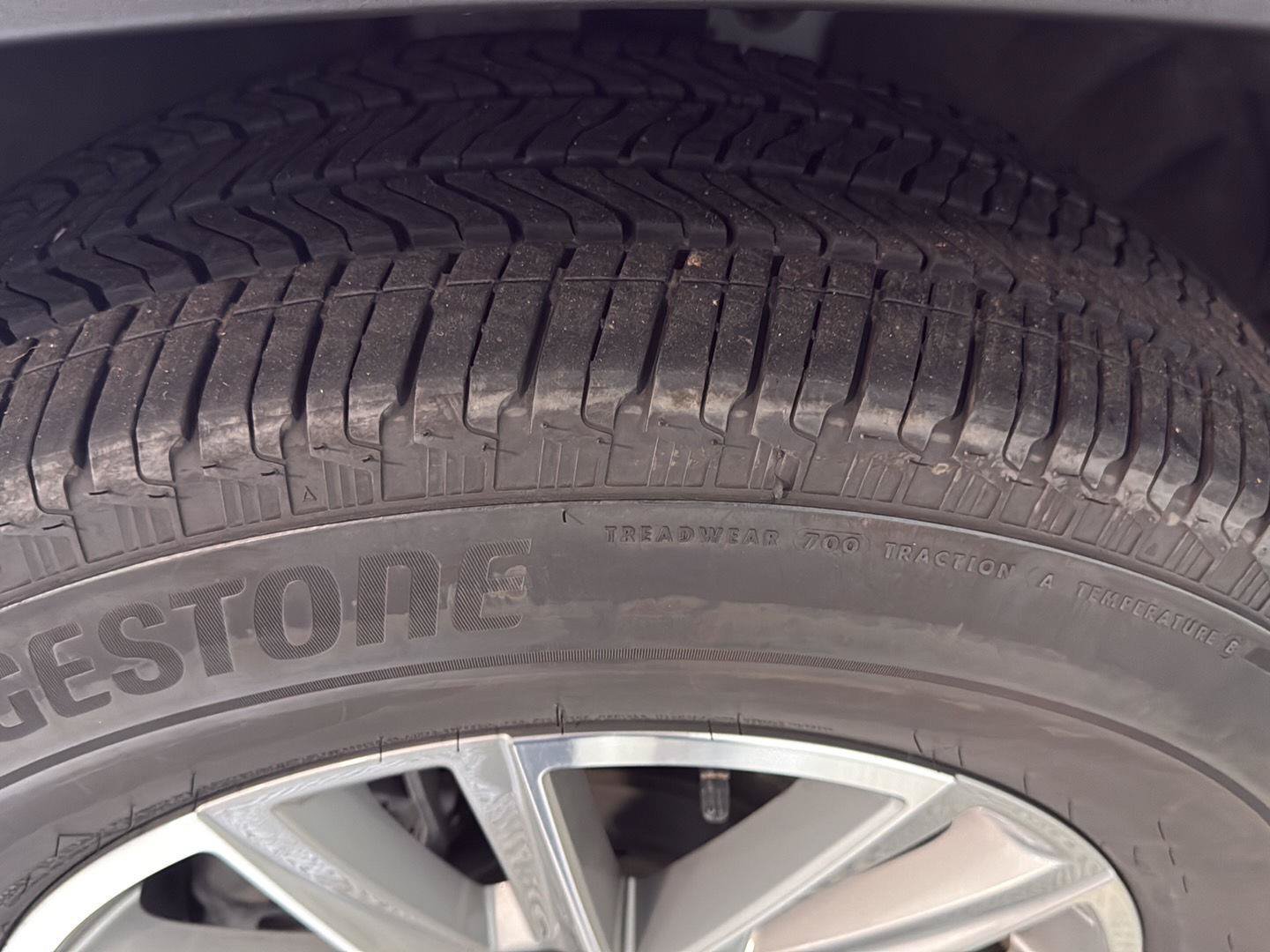 Certified 2023 Chevrolet Traverse LT w/ LPO, Floor Liner Package AWD/4WD image 3