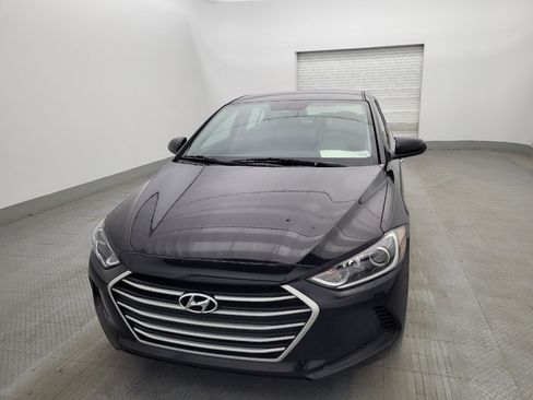 Used 2017 Hyundai Elantra SE image 15