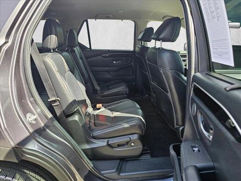 Used 2024 Honda Pilot EX-L image 11