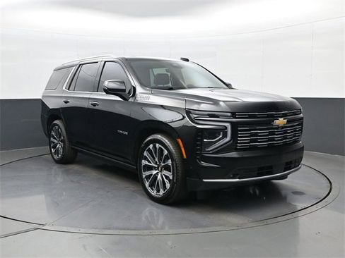 Certified 2025 Chevrolet Tahoe High Country image 3