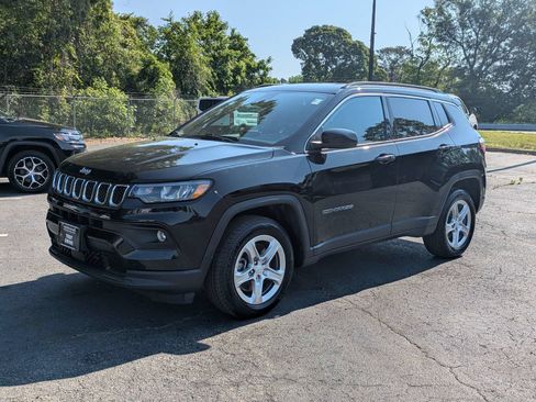 Used 2024 Jeep Compass Latitude AWD/4WD image 8