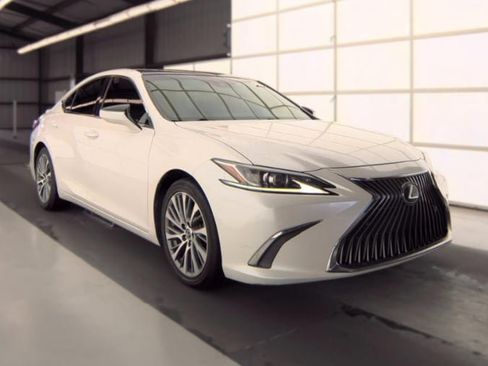Used 2021 Lexus ES 350 w/ Premium Package FWD image 2