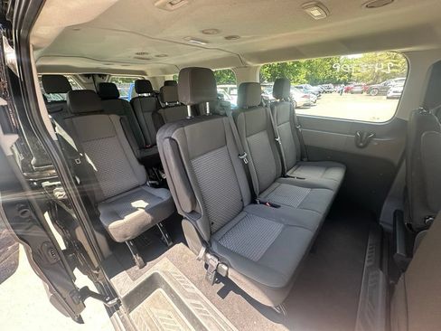 Used 2024 Ford Transit 350 XLT RWD image 5