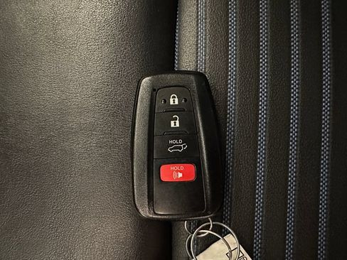 Used 2020 Toyota RAV4 XSE AWD/4WD image 16