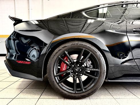 Used 2020 Ford Mustang Shelby GT500 w/ Technology Package RWD image 8