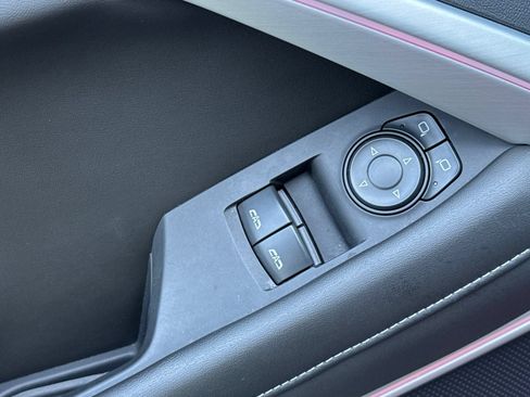 Used 2022 Chevrolet Camaro SS RWD image 13