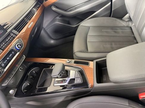 Used 2023 Audi A4 2.0T Premium w/ Convenience Package image 17