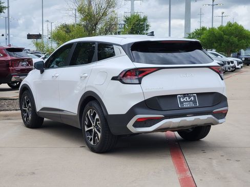 Used 2023 Kia Sportage EX FWD image 3
