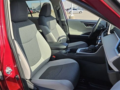 Used 2024 Toyota RAV4 XLE image 18