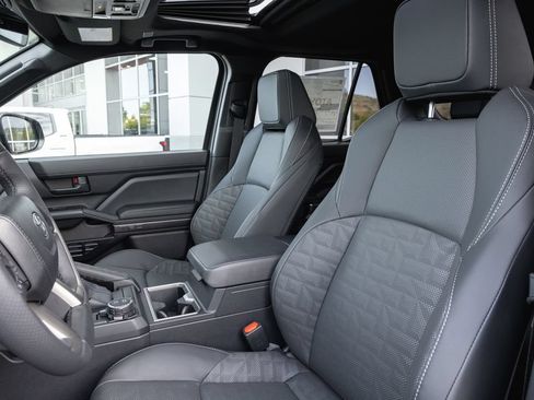 New 2026 Toyota 4Runner TRD Sport Premium AWD/4WD image 9