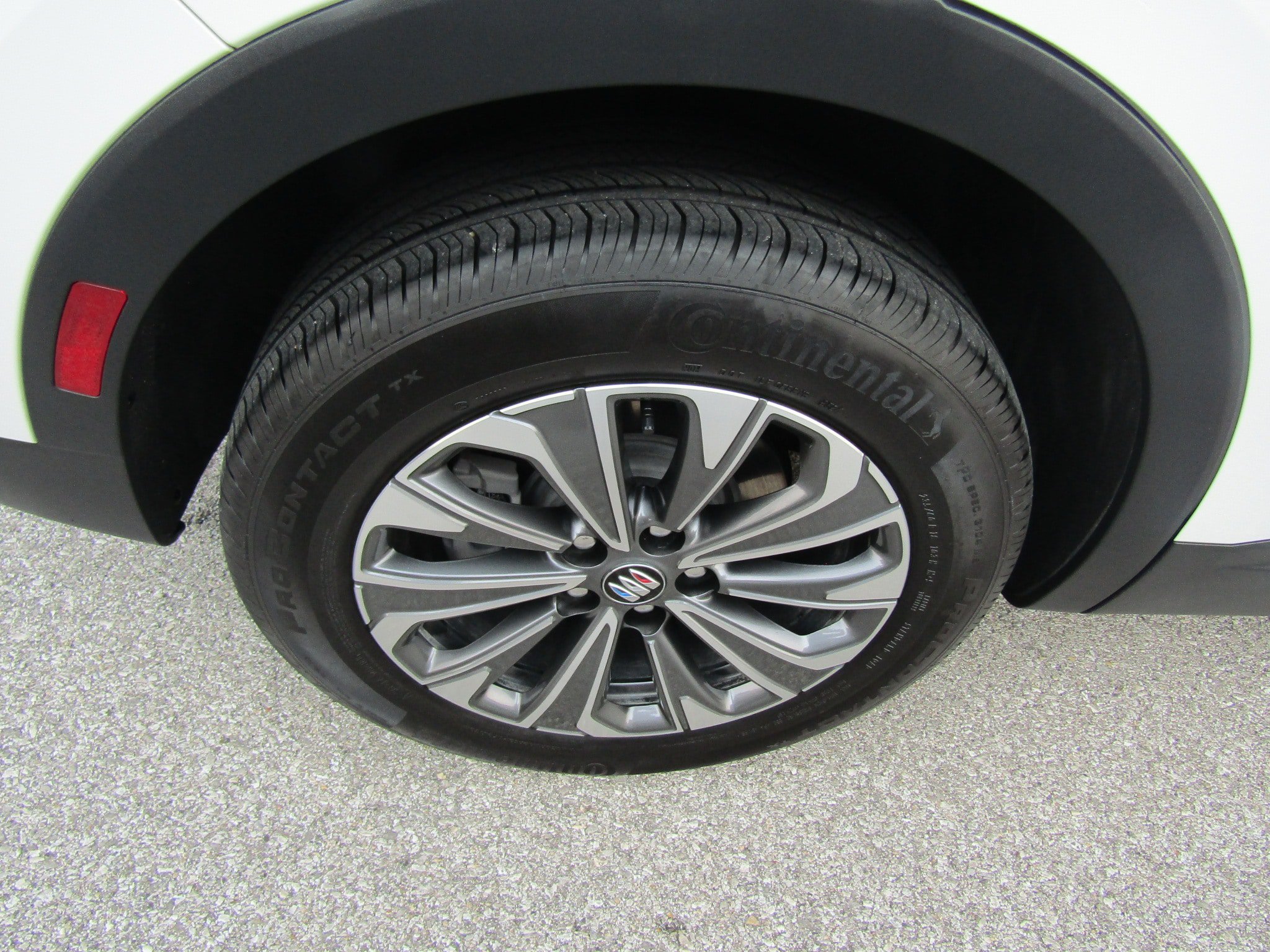 Used 2024 Buick Envision Preferred AWD/4WD image 11