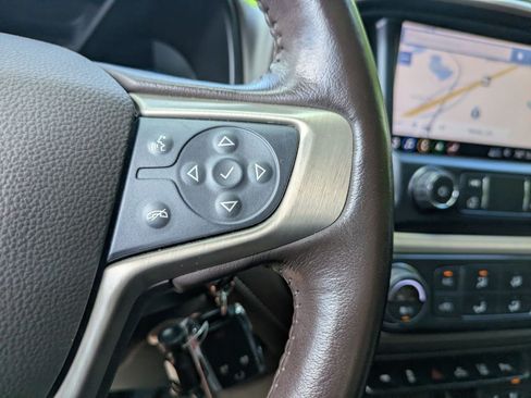 Used 2022 GMC Canyon Denali RWD image 27