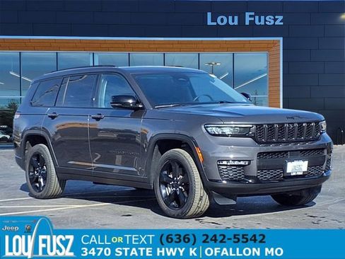 Used 2023 Jeep Grand Cherokee L Limited w/ Luxury Tech Group II image 1