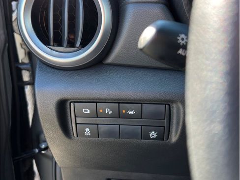 Used 2025 Nissan Versa S w/ S Plus Package FWD image 17