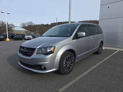 Used 2019 Dodge Grand Caravan SE image 8