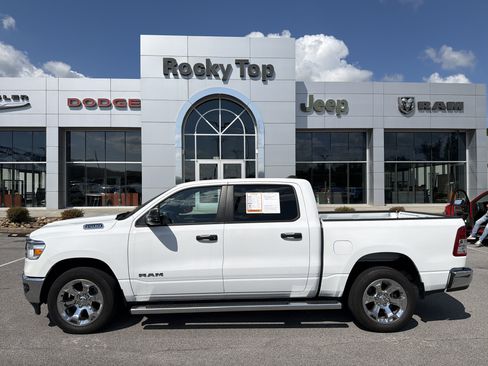 Used 2023 RAM 1500 Big Horn AWD/4WD image 1