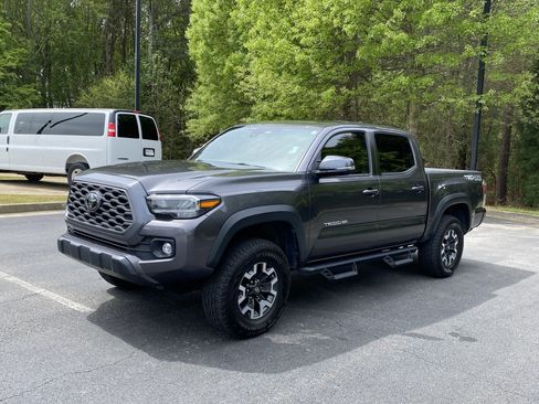 Used 2021 Toyota Tacoma TRD Off-Road w/ TRD Premium Off Road Package image 5
