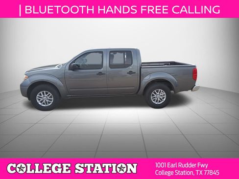 Used 2016 Nissan Frontier SV w/ SV Value Truck Package AWD/4WD image 7