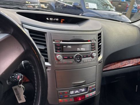 Used 2010 Subaru Outback 3.6R Limited w/ Popular Equipment Group 1B image 6