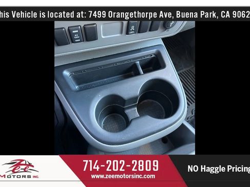 Used 2012 Nissan NV 2500 SV w/ Technology Pkg image 32