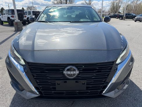 Used 2025 Nissan Altima 2.5 S image 10