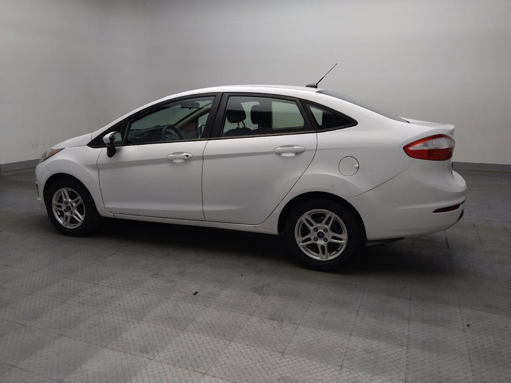Used 2018 Ford Fiesta SE FWD image 3