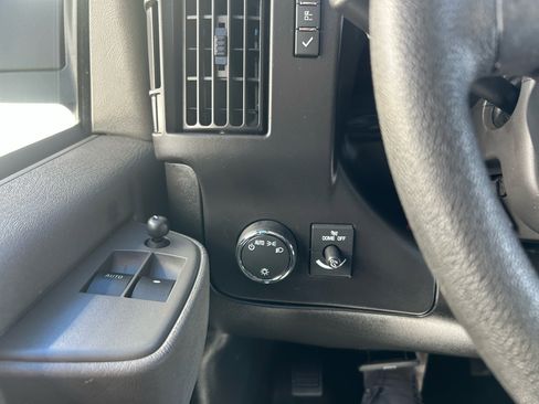 Used 2024 Chevrolet Express 2500 w/ Driver Convenience Package image 16