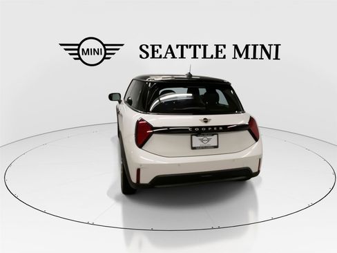 Certified 2025 MINI Cooper S image 9