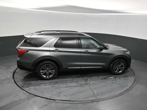 Used 2025 Ford Explorer Active w/ Active Comfort Package image 23