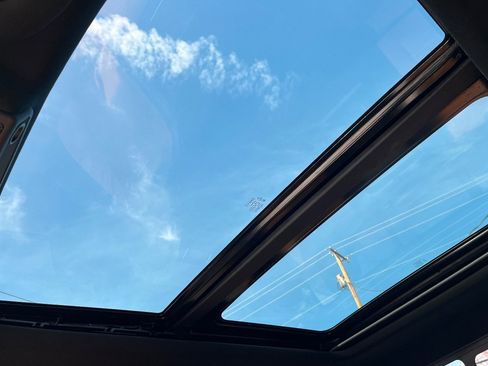 Used 2017 Ford F150 Limited w/ Trailer Tow Package image 26