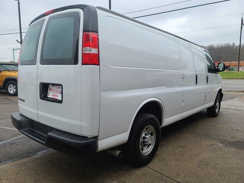Used 2021 Chevrolet Express 2500 Extended w/ Driver Convenience Package RWD image 5