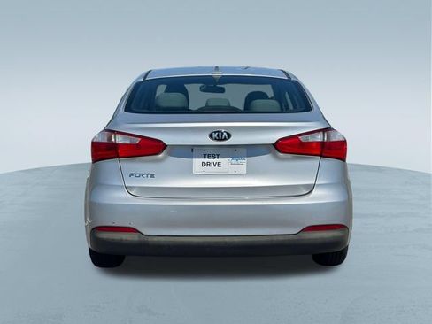 Used 2016 Kia Forte LX FWD image 7